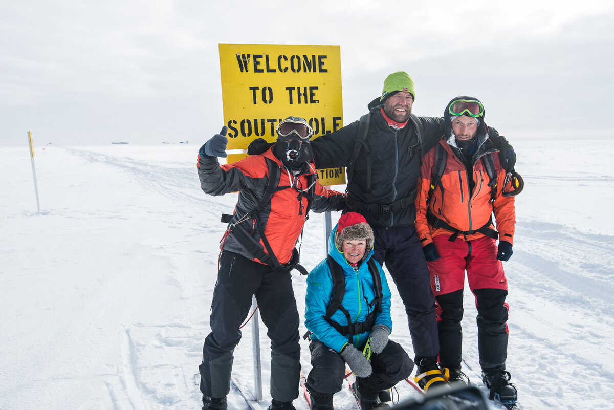Team reaches 'Welcome to the South Pole' sign