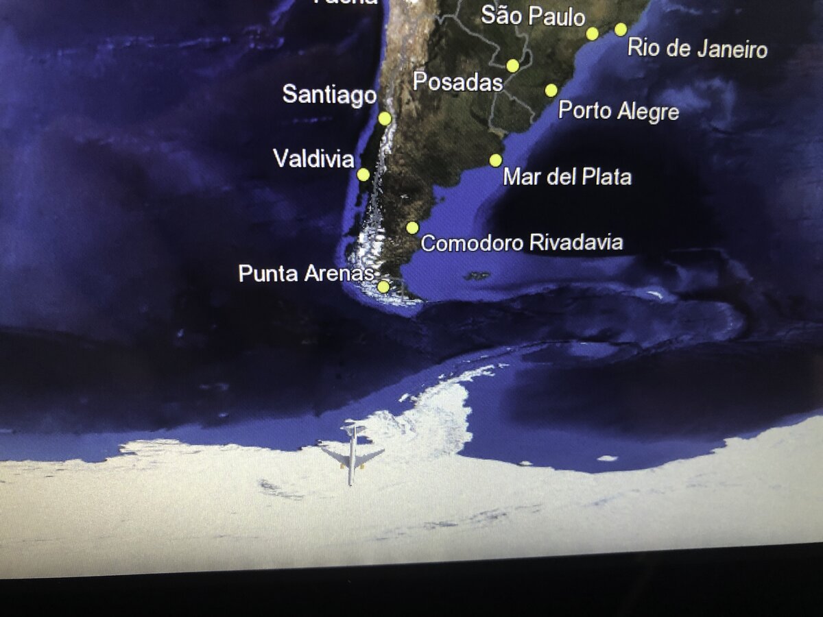 In-flight map shows B757 crossing Antarctic coastline