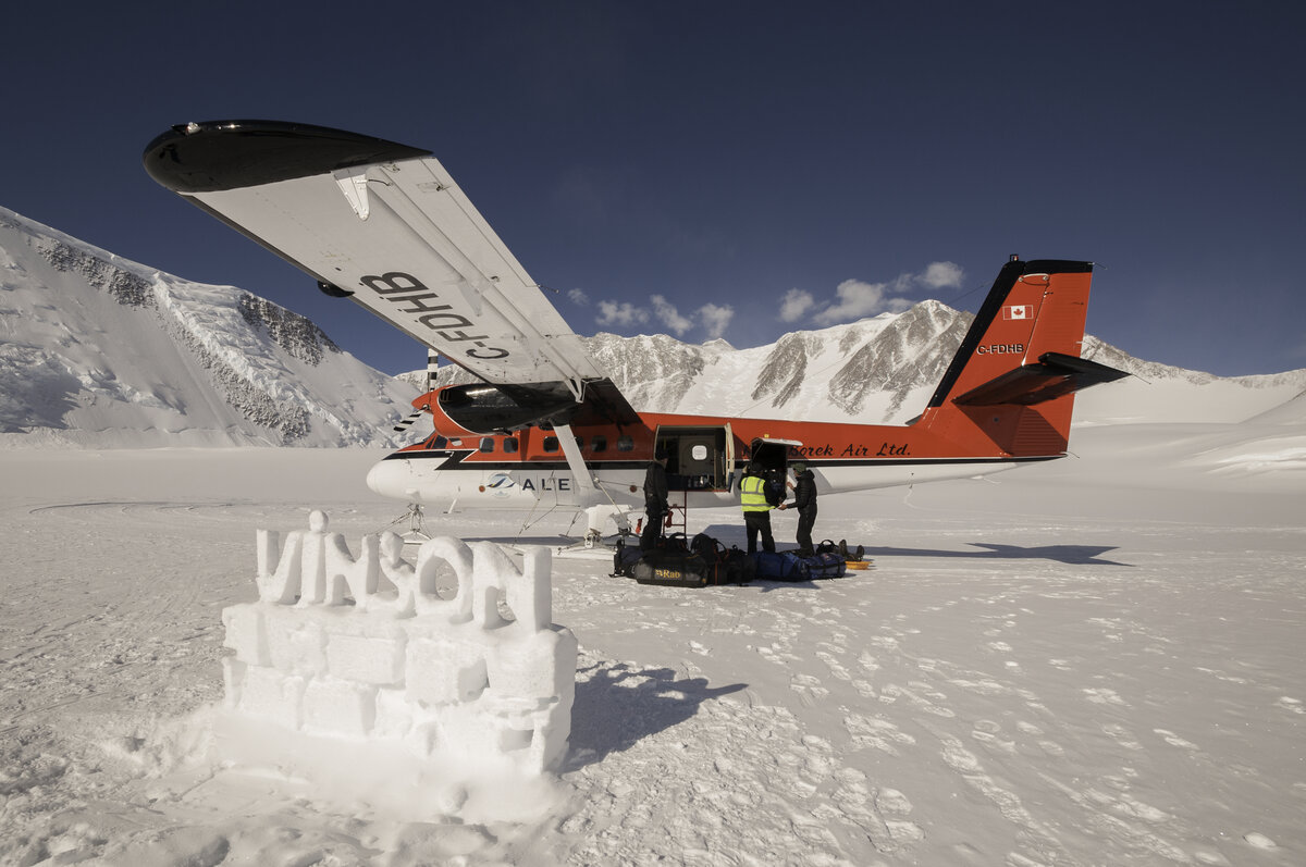 Twin Otter unloads at Vinson Base Camp