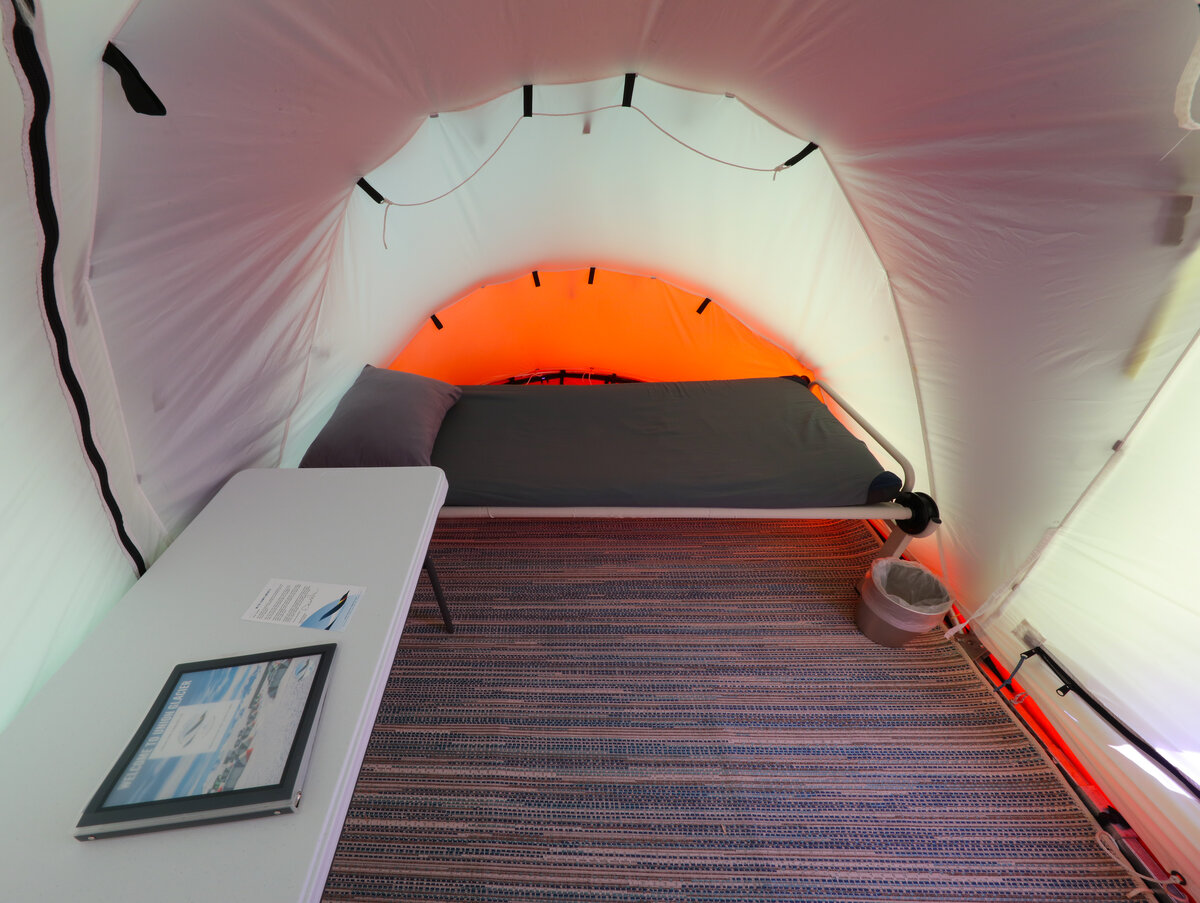 Clam tent interior